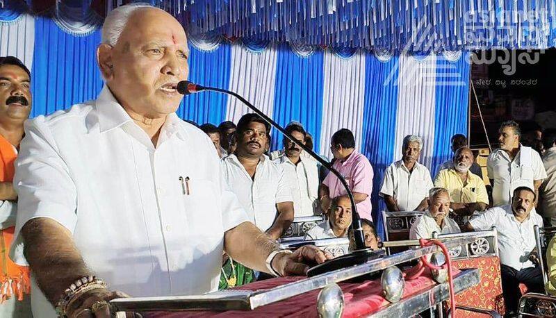 Former CM BS Yediyurappa Slams On Congress At KR Pete gvd