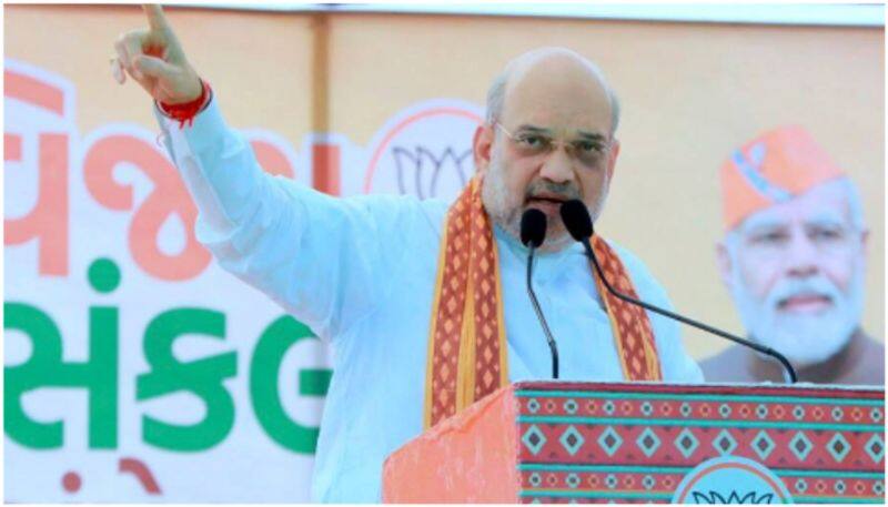 Amit shah gives bumper offer to somanna if defeat siddaramaiah nbn