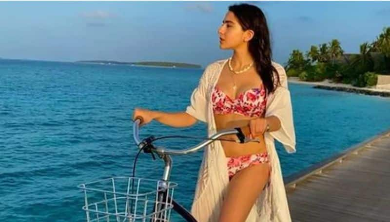 Sara Ali Khan Woke Up And Chose To Sea Lifes Beauty