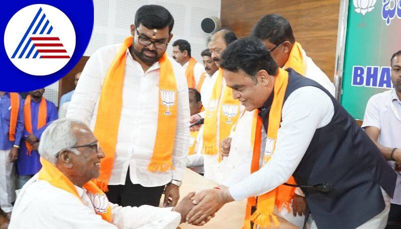 Mandya needs leaders who suck other people blood Aswatthanarayana criticism