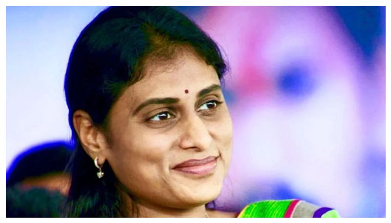 Telangana High court Green signals To YSRTP Chief YS Sharmila Padayatra