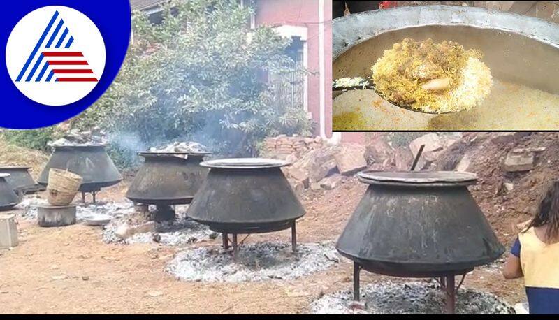 Bharjari Baduta in Dharwad Corporation premises Cooking for office inauguration