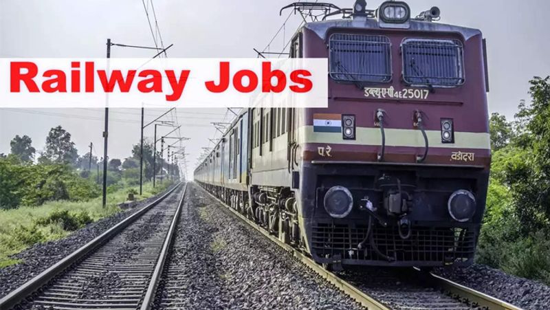 indian Railway TTE Recruitment 2023 : apply 7784 travelling ticket examiner posts ksp