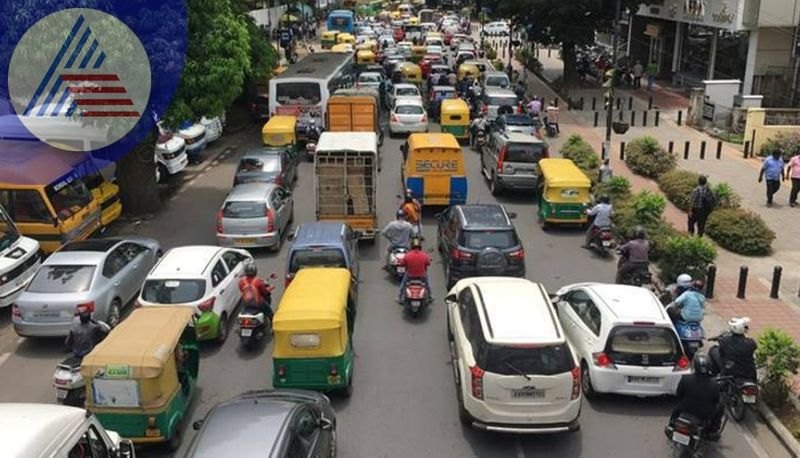 A huge improvement in traffic jams on some roads in the capital What is the reason