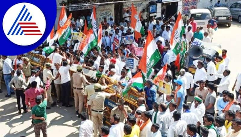 Standoff between BJP and Congress workers outside CT Ravi's house in Chikkamagaluru gow