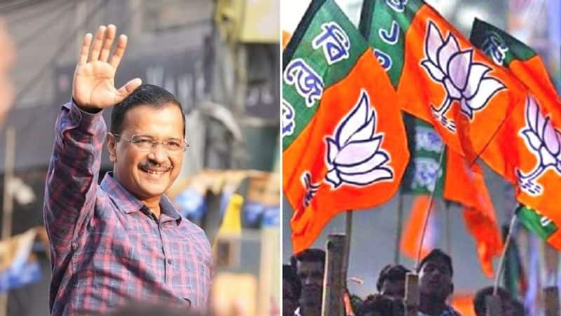 As of the first MCD results, the BJP has won 10 seats and the AAP has won 6.