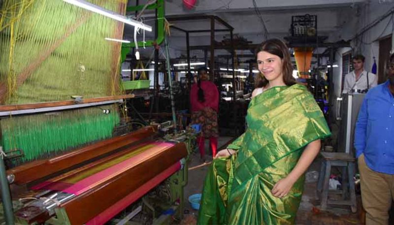 USA Citizen kyra zafp visits  sircilla powerlooms