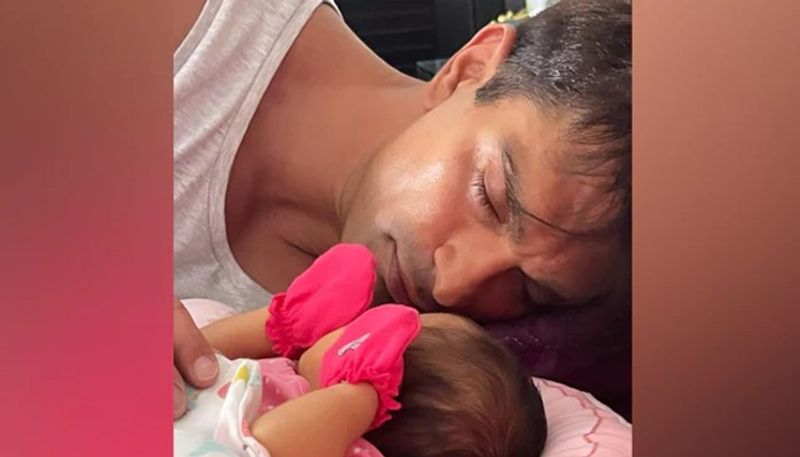 bipasha basu shares adorable photo of daughter and husband 