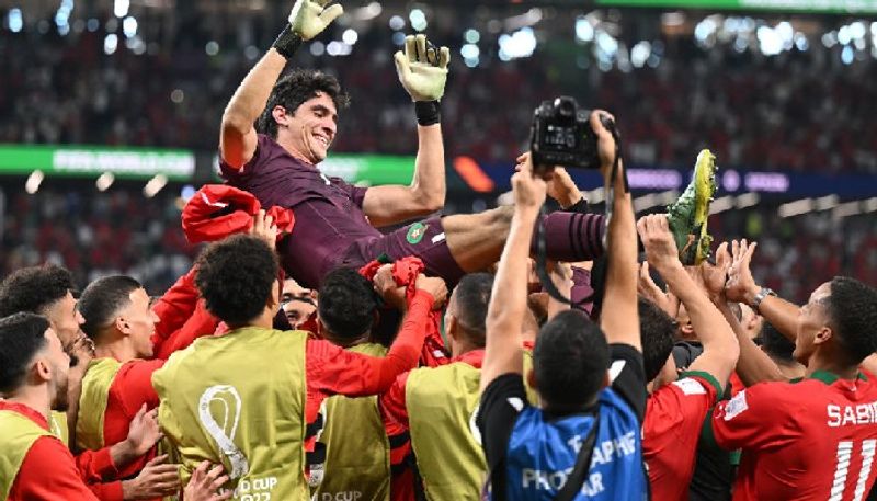 football goalkeeper Yassine Bounou's heroics praised as Morocco shock Spain to enter historic World Cup 2022 quarter-finals snt