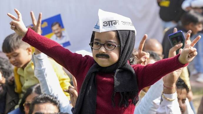 आप को मिले स्पष्ट बहुमत से खत्म हुआ MCD में भाजपा का 15 साल का राज, केजरीवाल ने PM से मांगा आशीर्वाद