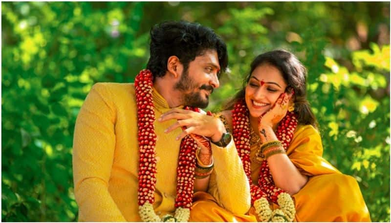 actress haripriya and vasishta simha engagement video revealed sgk