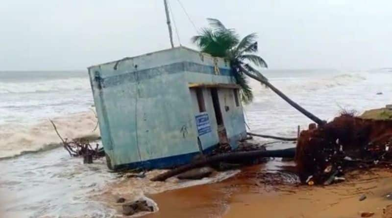 Cyclone Mandous: Rough waves cause damage at Marina beach; houses damaged in Villupuram