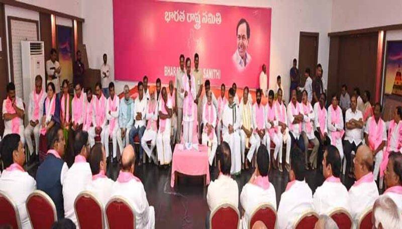 Telangana CM KCR chairs BRS legislative party meet at Telangana Bhavan