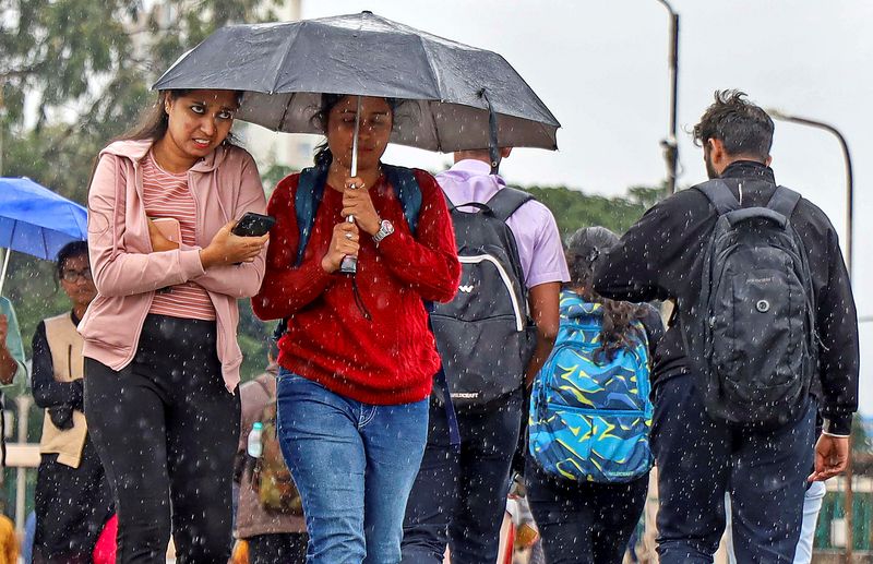 Tamil Nadu Weather Update: Chance of rain in 10 districts in next 3 hours