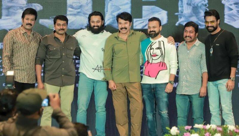 actor unni mukundan share photo with mammootty