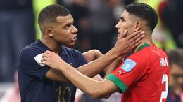 football Kylian Mbappe swapping shirts with Achraf Hakimi wins hearts as fans applaud Morocco's roaring show at Qatar World Cup 2022 snt