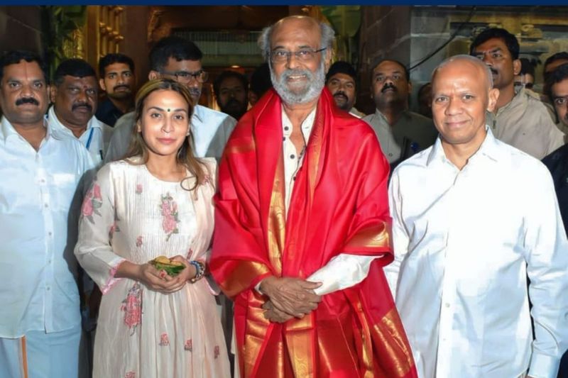 Superstar Rajinikanth visit tirupati temple with her daughter aishwarya