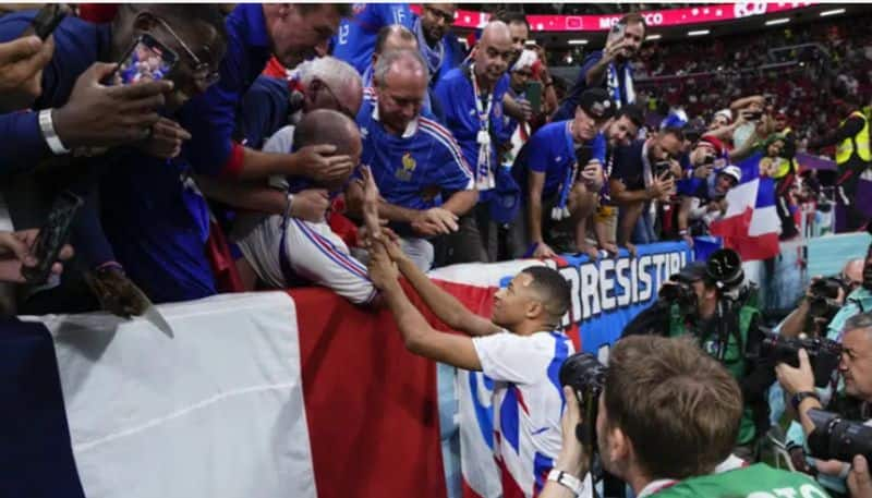 FIFA World Cup 2022 Kylian Mbappe apologizes to a fan after ball hitting him 