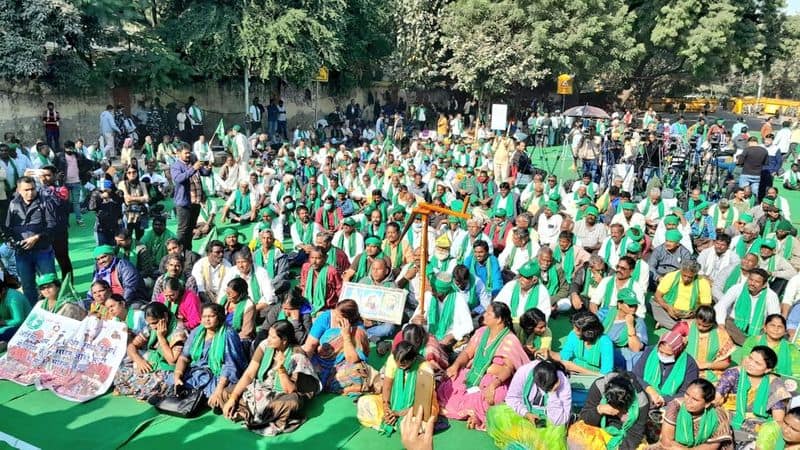 Three capitals:Amaravati Farmers Protest Reached 1500 days lns