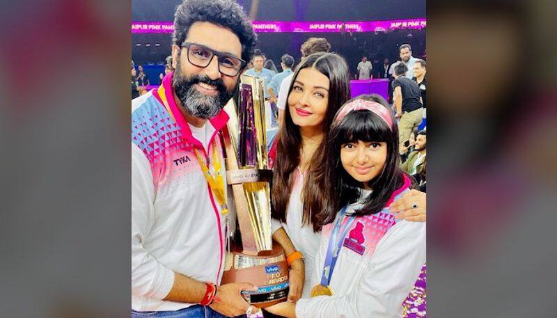 Pro Kabaddi Final 2022: Abhishek Bachchan hugs Aishwarya, Aaradhya after his team wins - SEE PICS