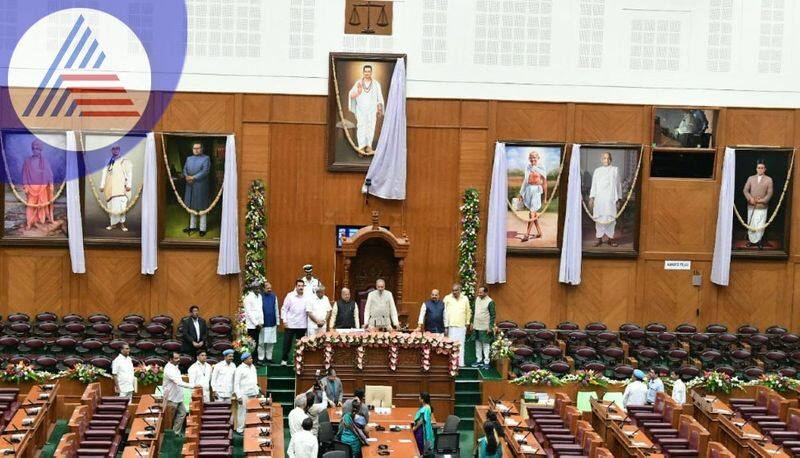 Savarkar Portrait Inside Karnataka Winter Assembly Session Congress Protests Outside suh