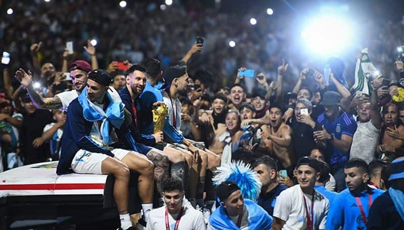 football qatar 2022 Memes carpet bomb Lionel Messi Argentina stars after escaping disaster during World Cup celebration parade snt