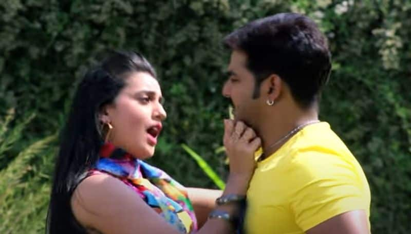 Bhojpuri SEXY video: Akshara Singh, Pawan Singh's BOLD rain song is not to be missed-WATCH HERE RBA