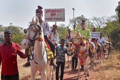 ये 10 तस्वीरें नहीं देखीं, तो फिर क्या देखा, Save The Girls कैम्पेन के लिए ऐसे निकले दूल्हा