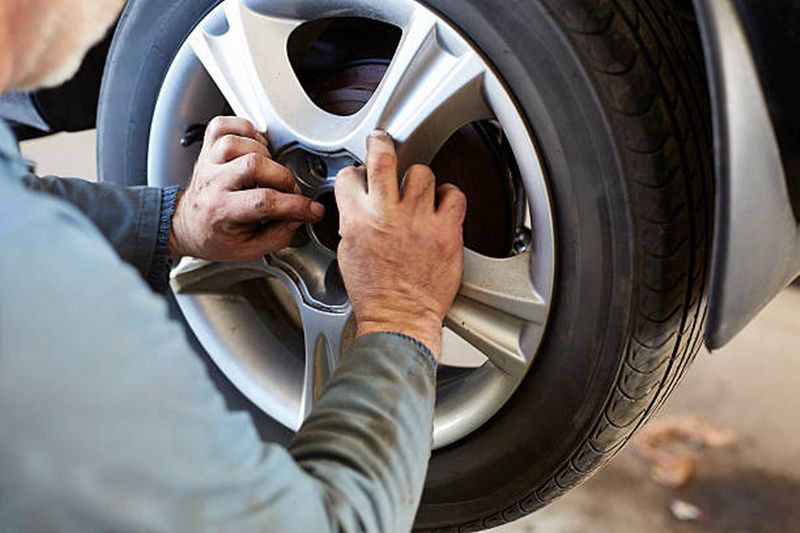 Why the spare tyre that comes with the car is an inch smaller? Rya