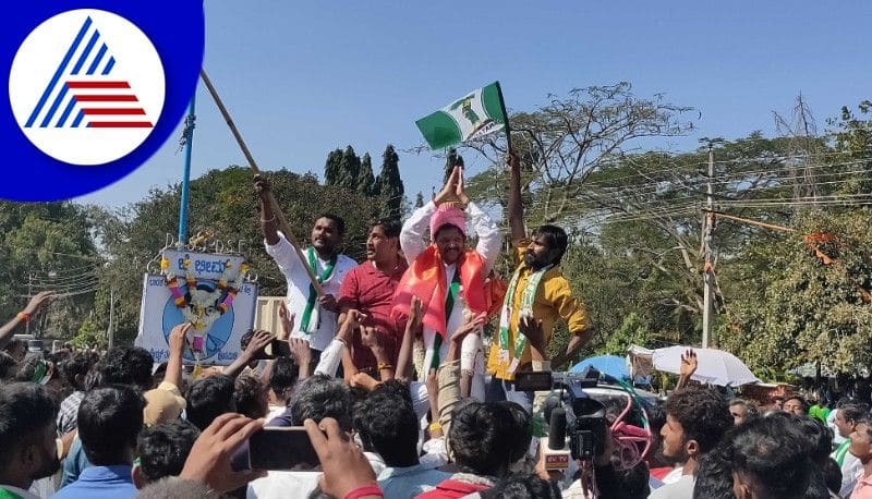 A grand welcome for JDS candidate Thippeswamy in hosdurga at chitradurga rav