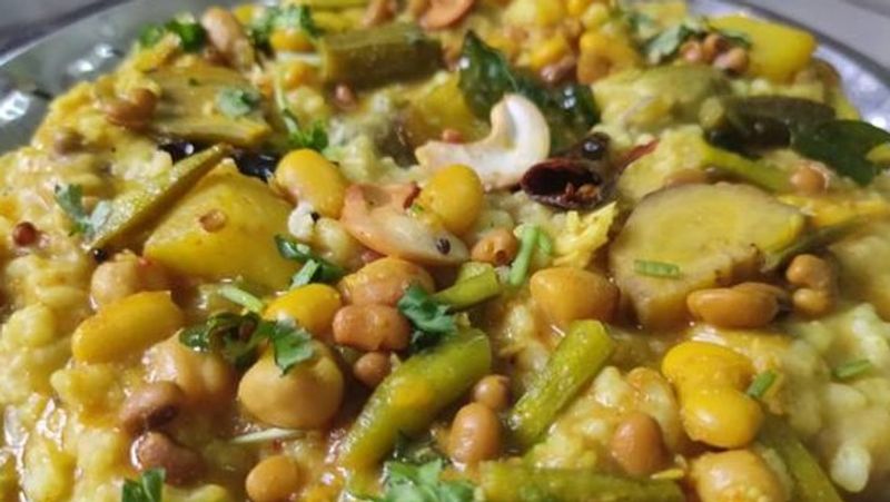 Mixed Vegetable Sambar Rice in Tamil