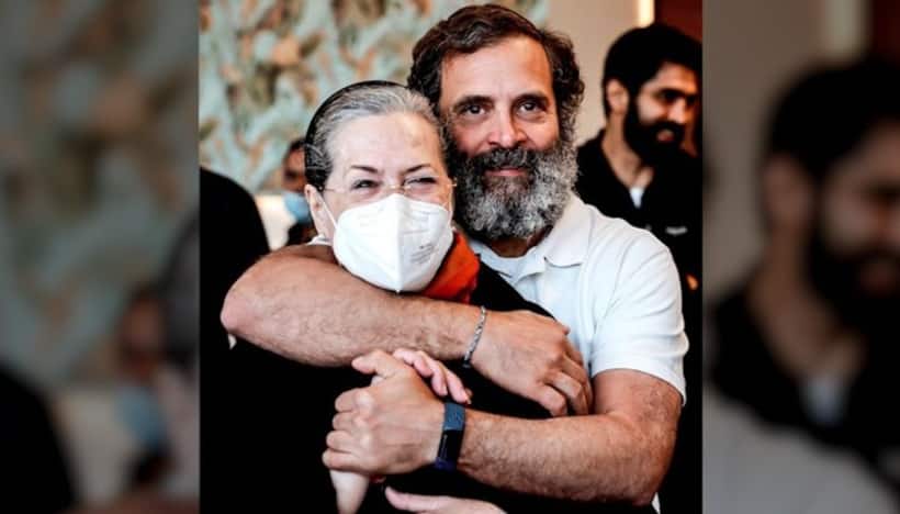 'Spreading love I received from her': Rahul shares image with Sonia Gandhi amid Bharat Jodo Yatra