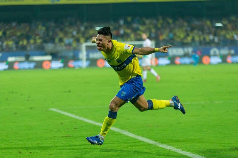 football Indian Premier League 2022-23, KBFC vs OFC: Sandeep Singh strikes late as Kerala Blasters trounce Odisha FC to reach 3rd place-ayh