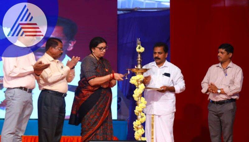 Smriti Irani Panchamrita Mahabhishekam at Kukke Deval subrahmanya rav