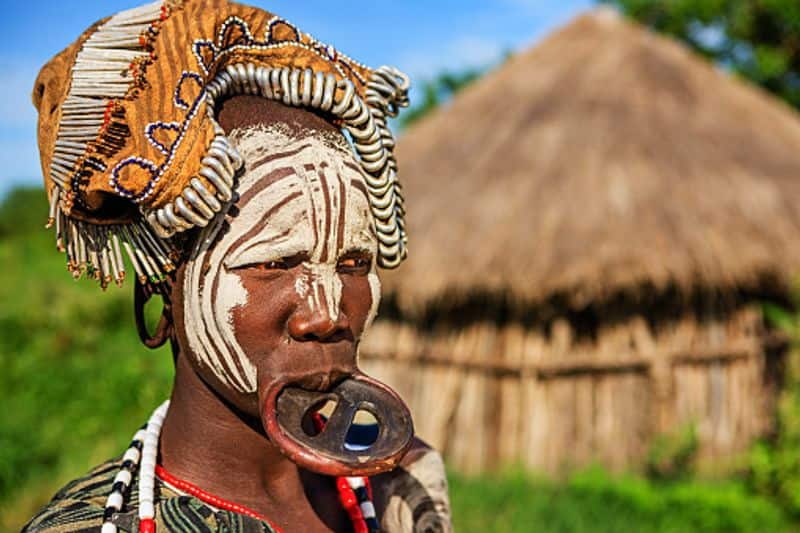 lip plates culture of Mursi Tribe