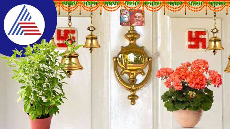 Make These 4 Signs On The Main Door To Attract Prosperity Vastu Tips skr