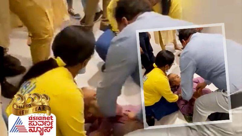 Doctor who came for shopping to IKEA saved mans life who suffers heart attack in IKEA Bengluru video viral akb