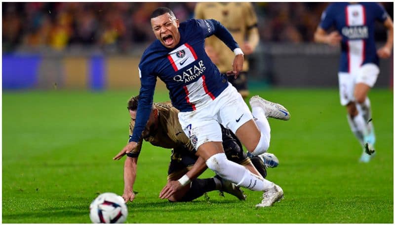 football Ligue 1 2022-23: We think it is not serious - Christophe Galtier on Kylian Mbappe injury after PSG Paris Saint-Germain triumph over Montpellier-ayh