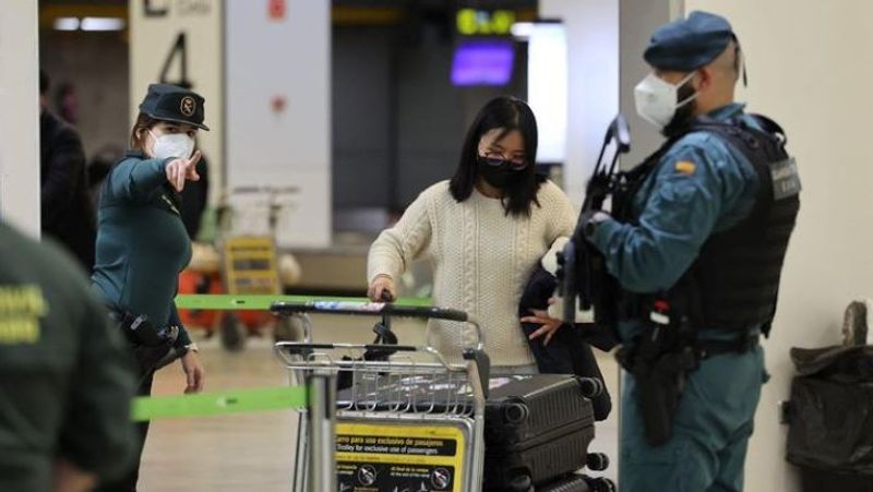 First batch of international tourists welcome in China after repeal of COVID-19 travel restrictions - adt 