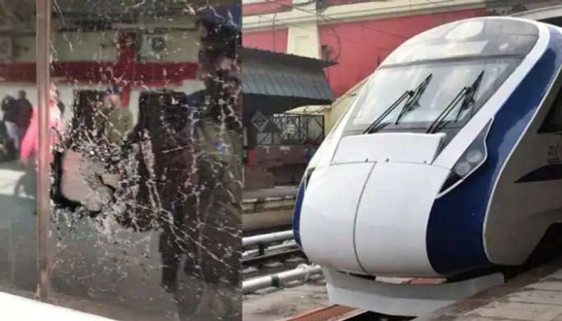 stone pelting on vande bharat express in visakhapatnam