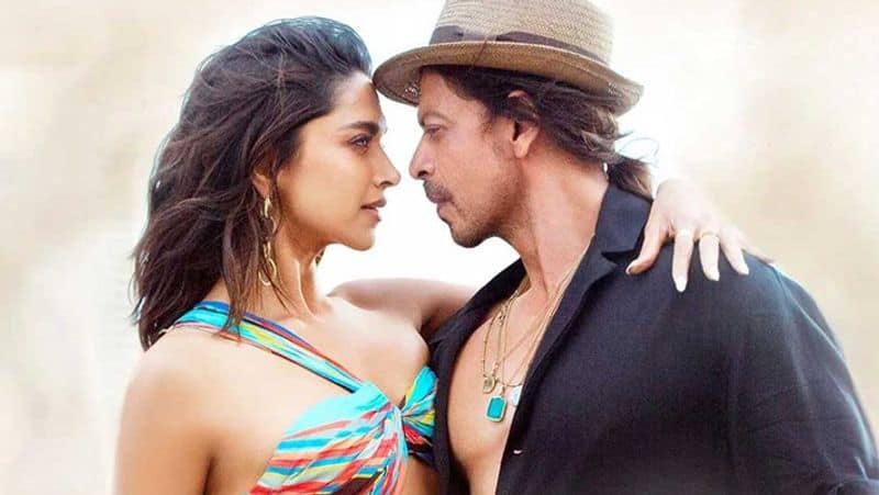 Deepika reminded ShahRukh of their massive age difference when he tried to flirt with her  