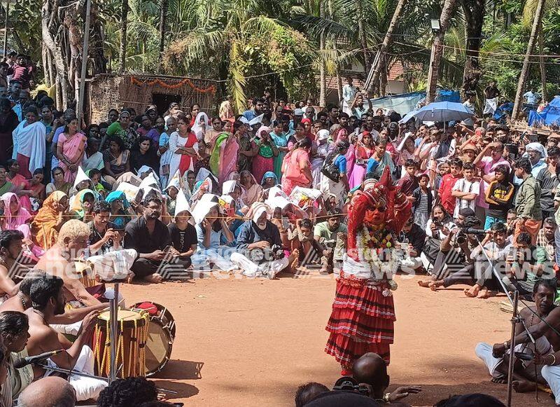 The interesting story of the only theyyam performance by woman named Devakoothu