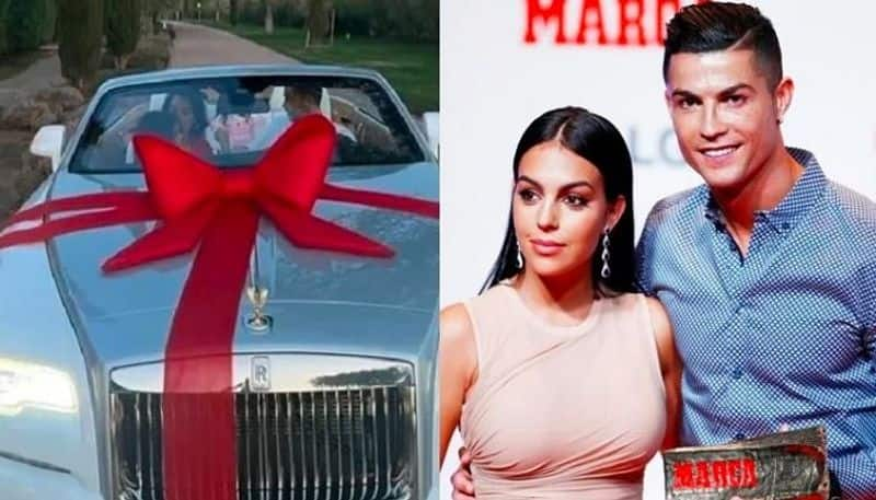 Ronaldos girlfriend gave him a car worth crores, know the complete list of Star Footballer's car collection