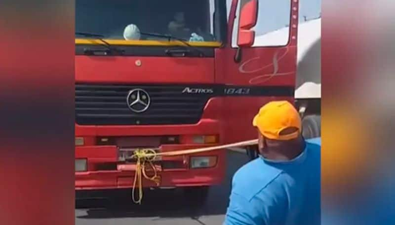 Man Pulls Truck With Teeth Sets Guinness World Records