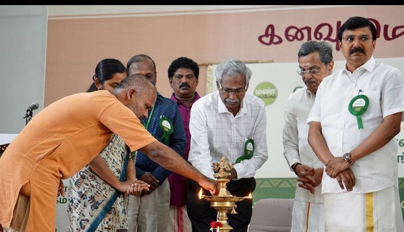 save soil movement conducted seminar with 1500 farmers in pollachi 