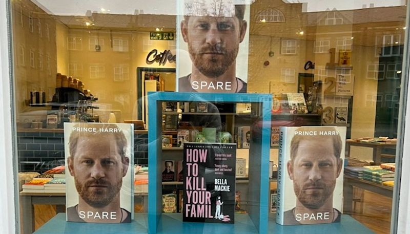 Prince Harry's memoir 'Spare' next to 'How to Kill Your Family' novel at UK bookstore sparks outburst - adt 