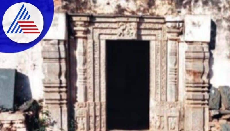 Thieves dug historical Siddeshwar temple for treasure in dambala at gadag rav