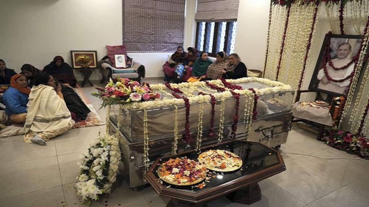 Former JDU President Sharad Yadav's last rites to take place in his ancestral village in MP