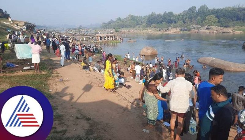 Devotees Visited to Hampi During Makar Sankranti grg