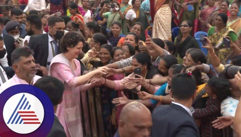 Rs 2000 to each housewife Priyanka Gandhi launches Naa Nayaki scheme